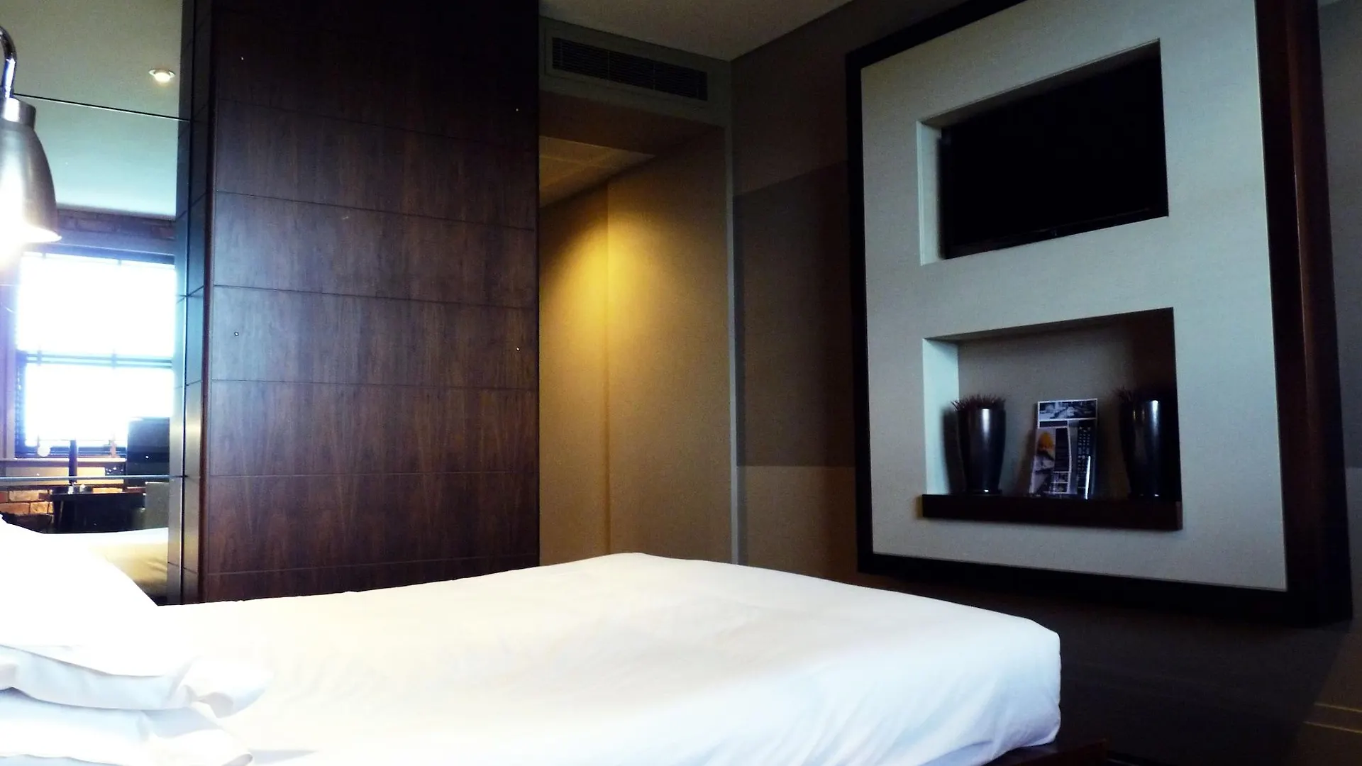 Mour Hotel Mansfield
