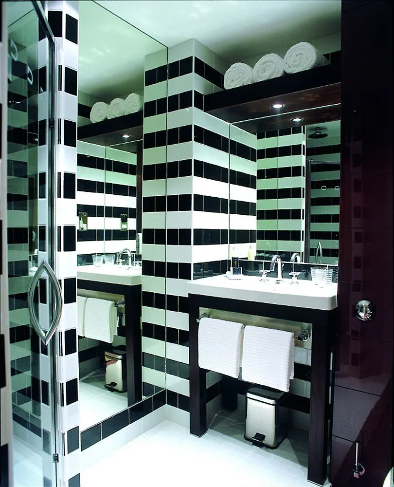 Mour Hotel Mansfield
